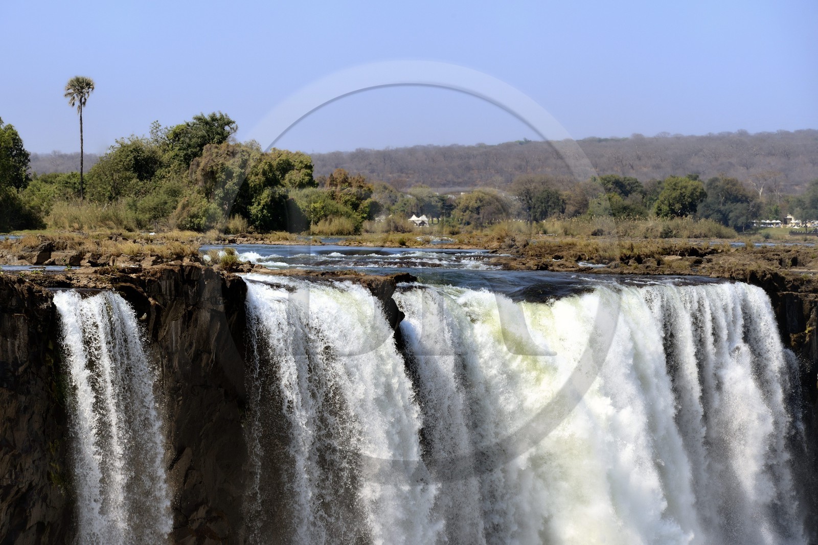 Zimbabwe, province de Matabeleland septentrional, fleuve Zambèze, les Chutes Victoria, classées Patrimoine Mondial de l'UNESCO Zimbabwe, province de Matabeleland septentrional, fleuve Zambèze, les Chutes Victoria, classées Patrimoine Mondial de l'UNESCO