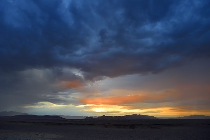 Namibie, région d'Hardap, désert du Namib, parc national du Namib-Naukluft, Erg du Namib classé Patrimoine Mondial de l'UNESCO, Sossusvlei à l'aube