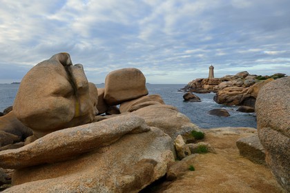 France, Cotes-d'Armor, Cote de Granit Rose (the Pink Granite coast), Perros Guirec, Ploumanach, Pointe de Squewel and Mean Ruz Lighthouse