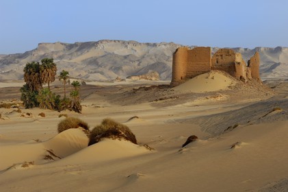 Egypte, désert libyque, forteresse de Ain el-Labakha à l' est de Kharga