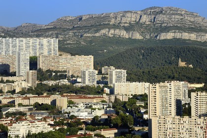 France, Bouches-du-Rhône (13), Marseille, quartier de la Panouse, grand ensemble de 2200 logements appellé la Rouvière et église Saint Joseph