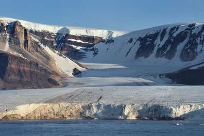 Groenland, cote Nord-Ouest, Murchison sund au nord de la baie de Baffin, le glacier Kissel sur l'Ile de Kiatak (Northumberland Island)