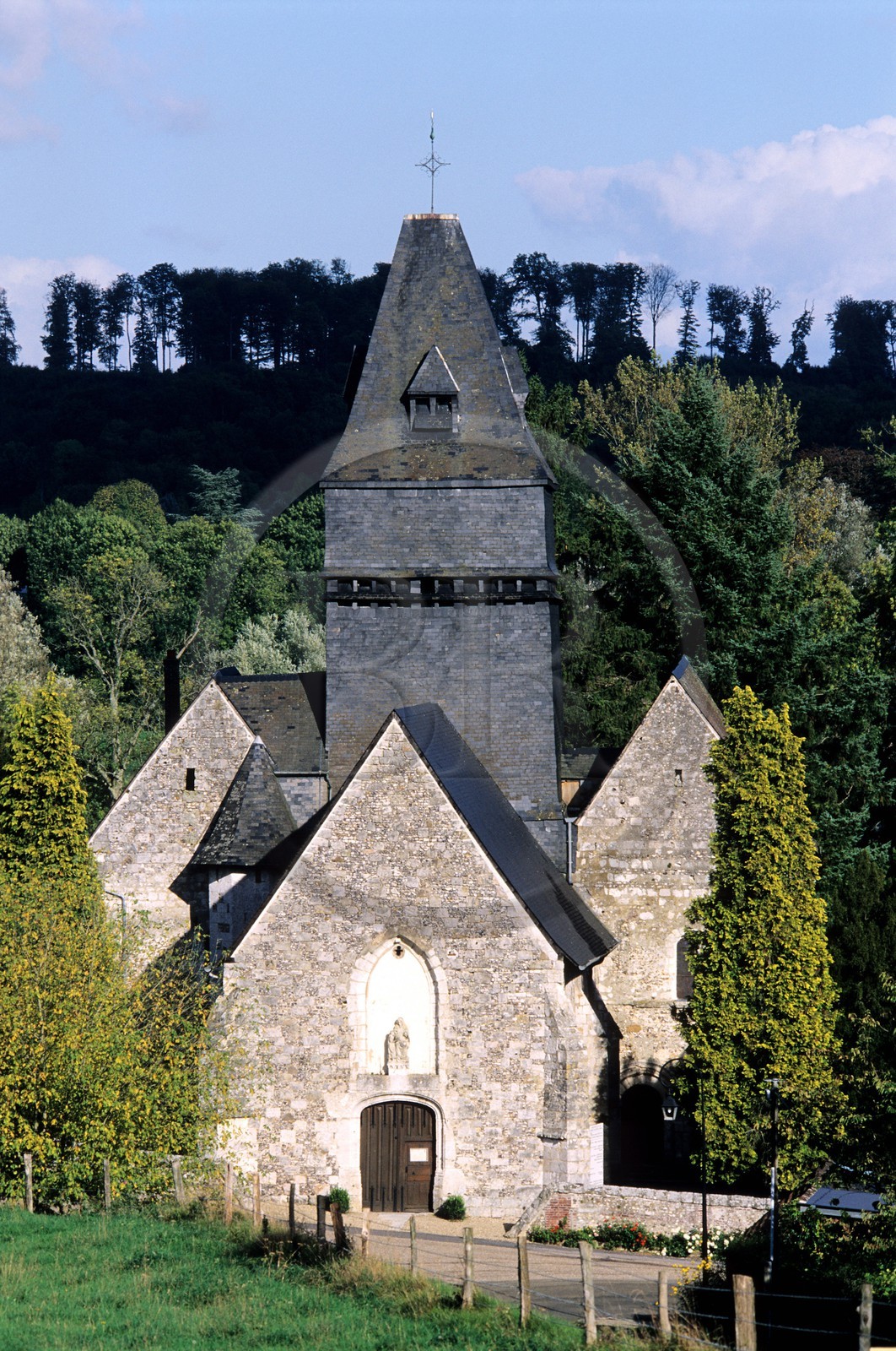 France, Eure (27), Lyons-la-Forêt, labellisé Les Plus Beaux Villages de France, église Saint-Denis