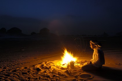 Egypt, Libyan Desert,  the White Desert North of Farafra, campfire