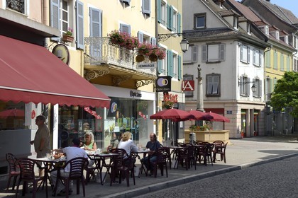 France, Haut Rhin, Sundgau, Altkirch, Café Terrace on the Charles de Gaulle street