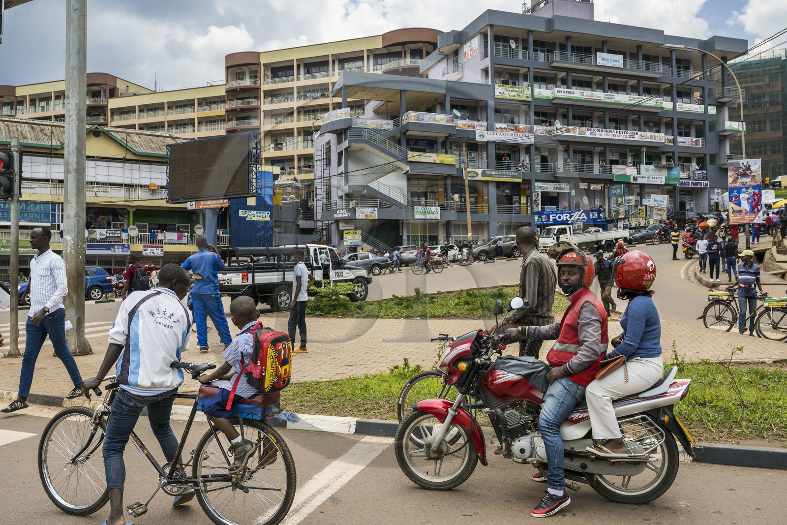 Rwanda, Kigali, moto taxi et vélo taxi