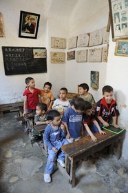 Maroc, Moyen Atlas, Fès, ville impériale, médina classée Patrimoine Mondial de l'UNESCO, Fès el Bali, quartier des Andalous, école primaire