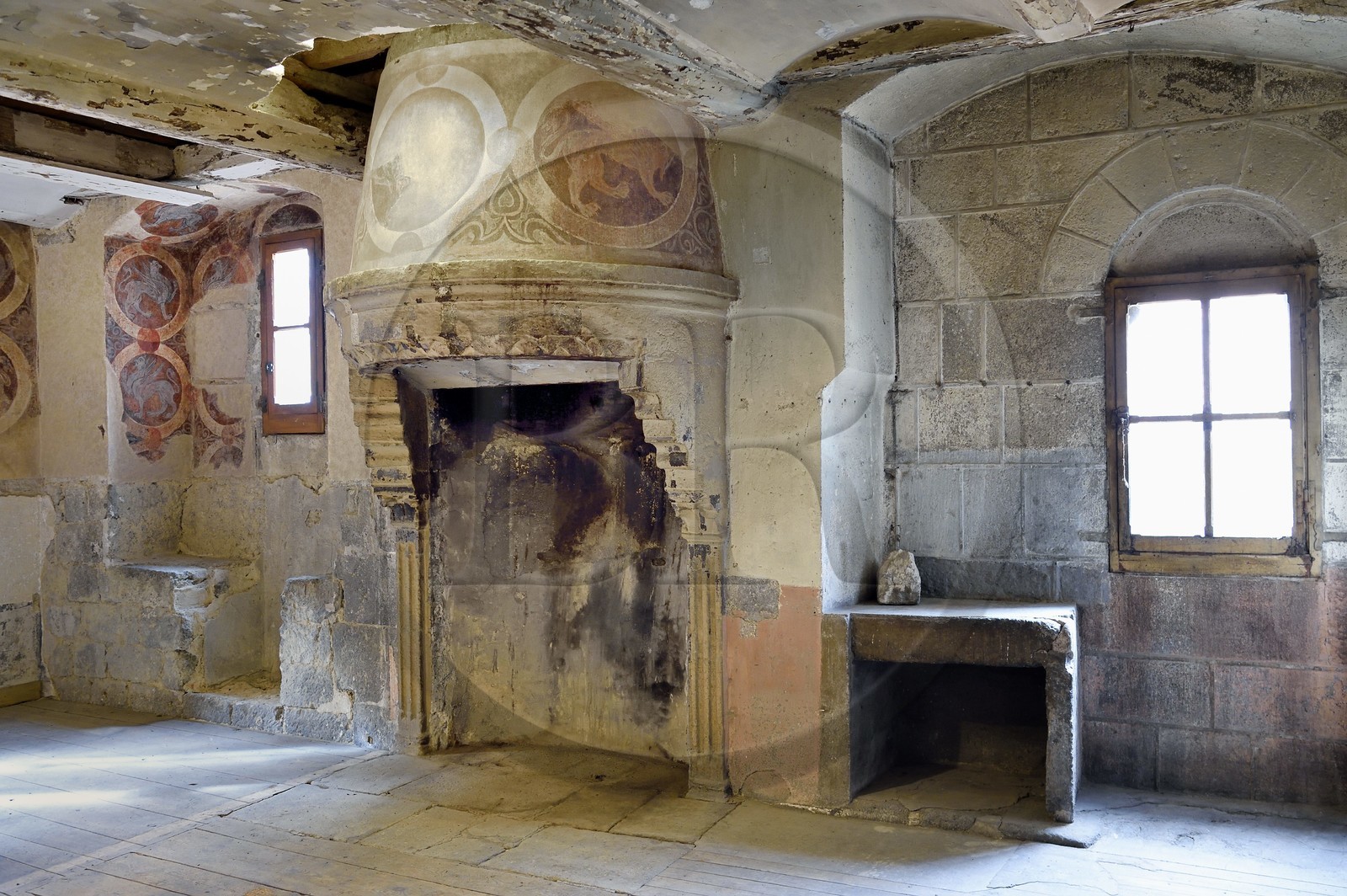 France, Haute Loire, Le Puy en Velay, Routes of Santiago de Compostela, the Our Lady (Notre-Dame-de-l'Annunciation) cathedral listed as World heritage by UNESCO, home of the clergeons, apartment of the dean, 12th century Griffins room, pictorial reproduction of griffin motifs from the most expensive Byzantine fabrics of the time France, Haute Loire, Le Puy en Velay, Routes of Santiago de Compostela, the Our Lady (Notre-Dame-de-l'Annunciation) cathedral listed as World heritage by UNESCO, home of the clergeons, apartment of the dean, 12th century Griffins room, pictorial reproduction of griffin motifs from the most expensive Byzantine fabrics of the time