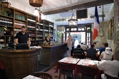 France, Alpes-Maritimes (06), Nice, vieille ville, Restaurant Acchiardo dans la Rue Droite