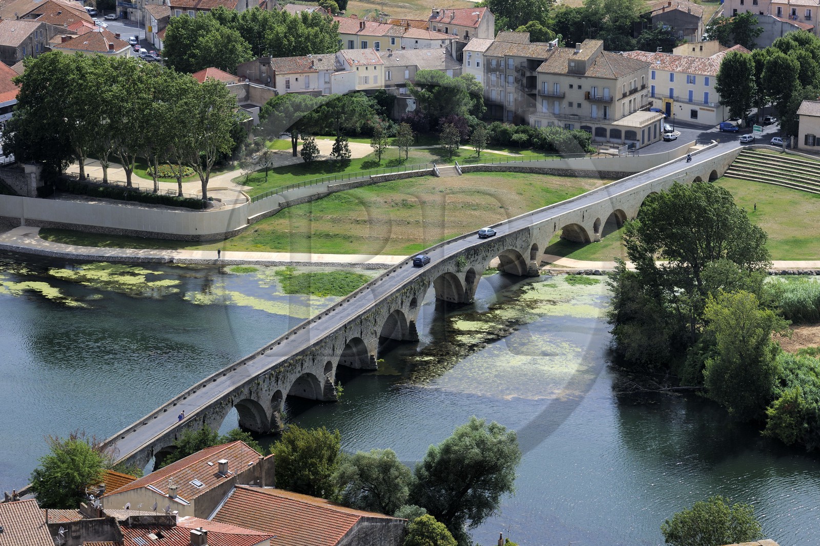 France, Hérault (34), Béziers, le Pont-Vieux sur la rivière Orb France, Hérault (34), Béziers, le Pont-Vieux sur la rivière Orb