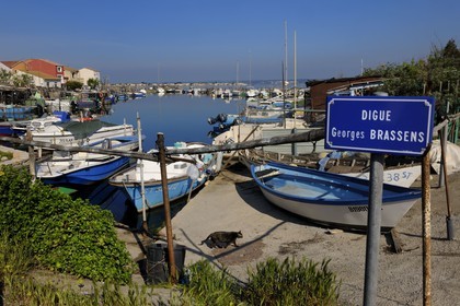 France, Herault, Sete, quartier de la Pointe Courte (Pointe Courte District), village of fishermen opening onto the bassin of Thau, Georges Brassens wharf and the small port