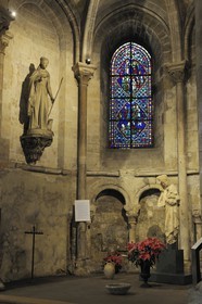 France, Paris (75), église Saint-Germain-des-Prés, Vierge à l'Enfant dite Vierge au sourire, statue inachevée du 13ème siècle