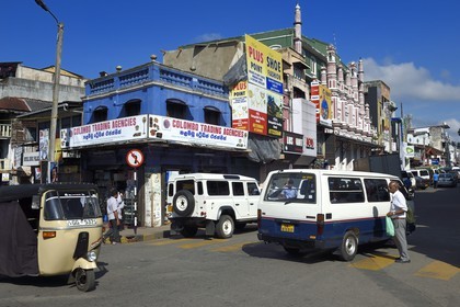 Sri Lanka, center province, Kandy, on the corner of Colombo Street in the city center