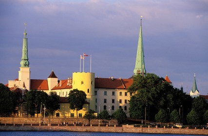 Latvia (Baltic States), Riga, the Castle, Museum of History, Foreign Art and Literature, at the edge of the Daugava river