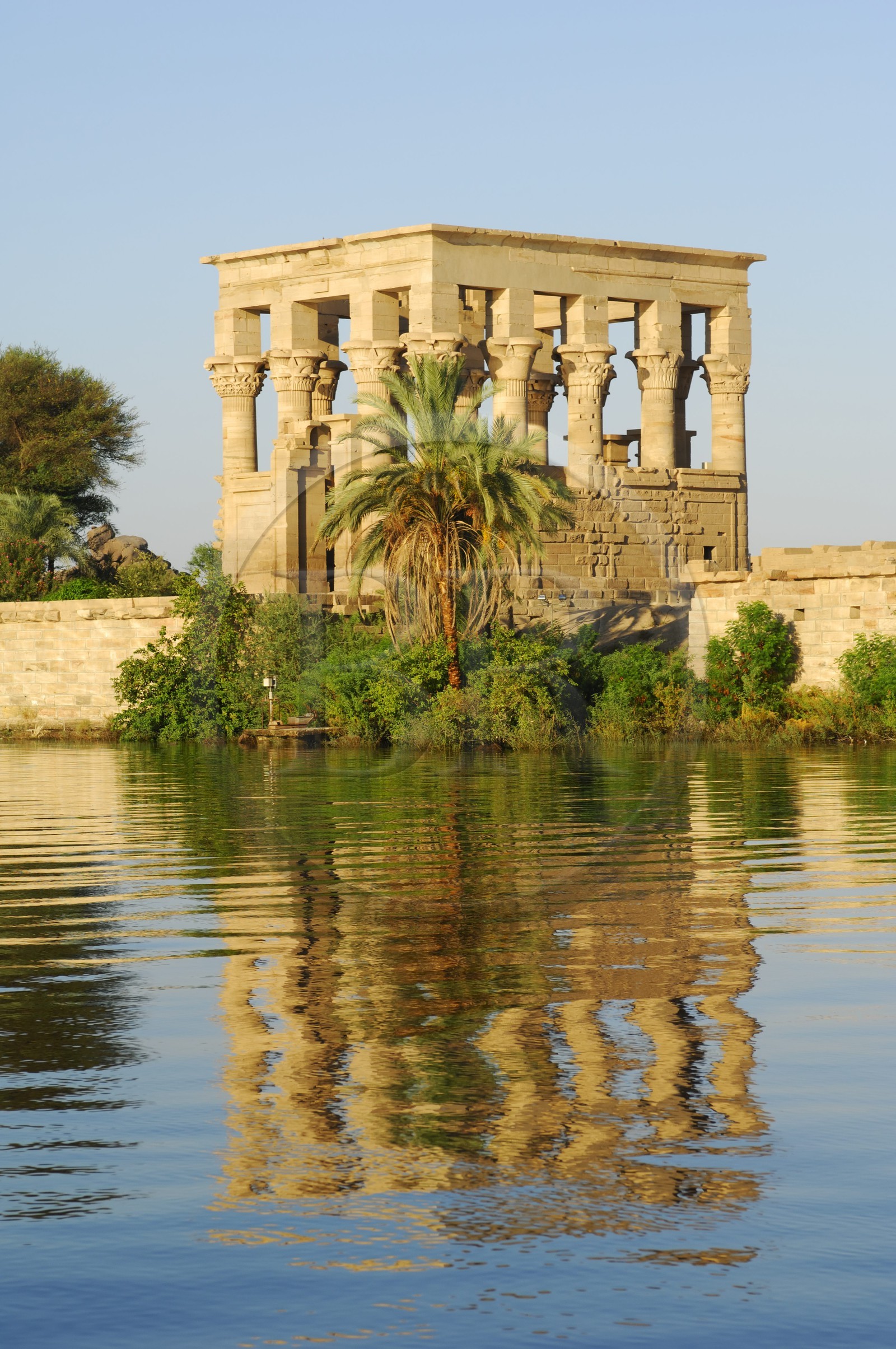 Egypte, Haute-Egypte, Nubie, vallée du Nil, Assouan, île d'Agilka, Philae classé Patrimoine Mondial de l'UNESCO, kiosque de l'empereur romain Trajan