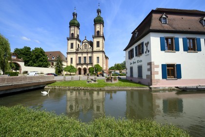France, Bas-Rhin (67), le Grand Ried, Ebersmunster, église abbatiale Saint-Maurice du XIIIème siècle de style baroque allemand