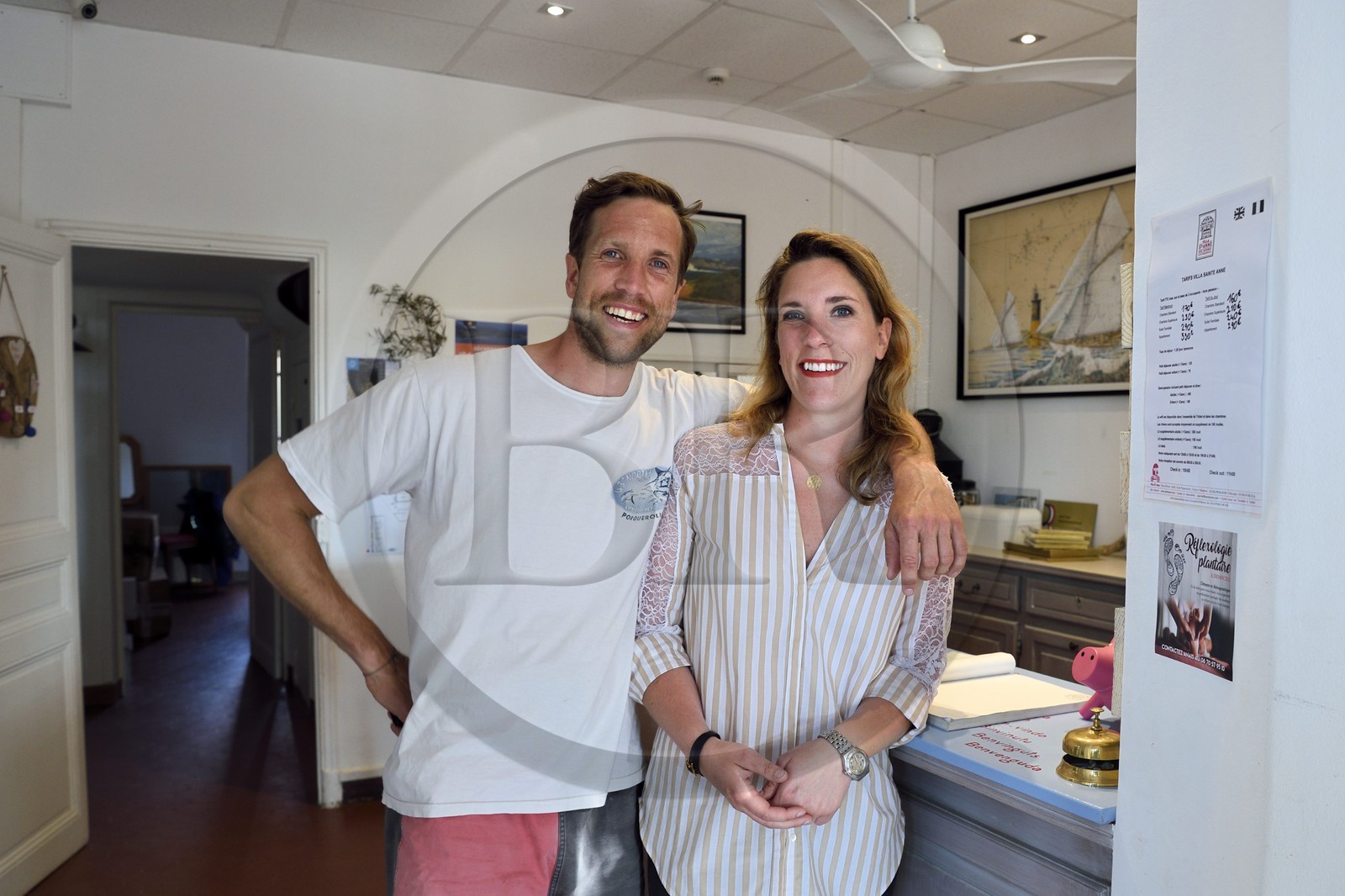 France, Var (83), Iles d'Hyères, parc national de Port Cros, Ile de Porquerolles, village de Porquerolles, hotel-restaurant Villa Sainte Anne sur la Place d'Armes tenu par Adèle et Baptiste Le Ber