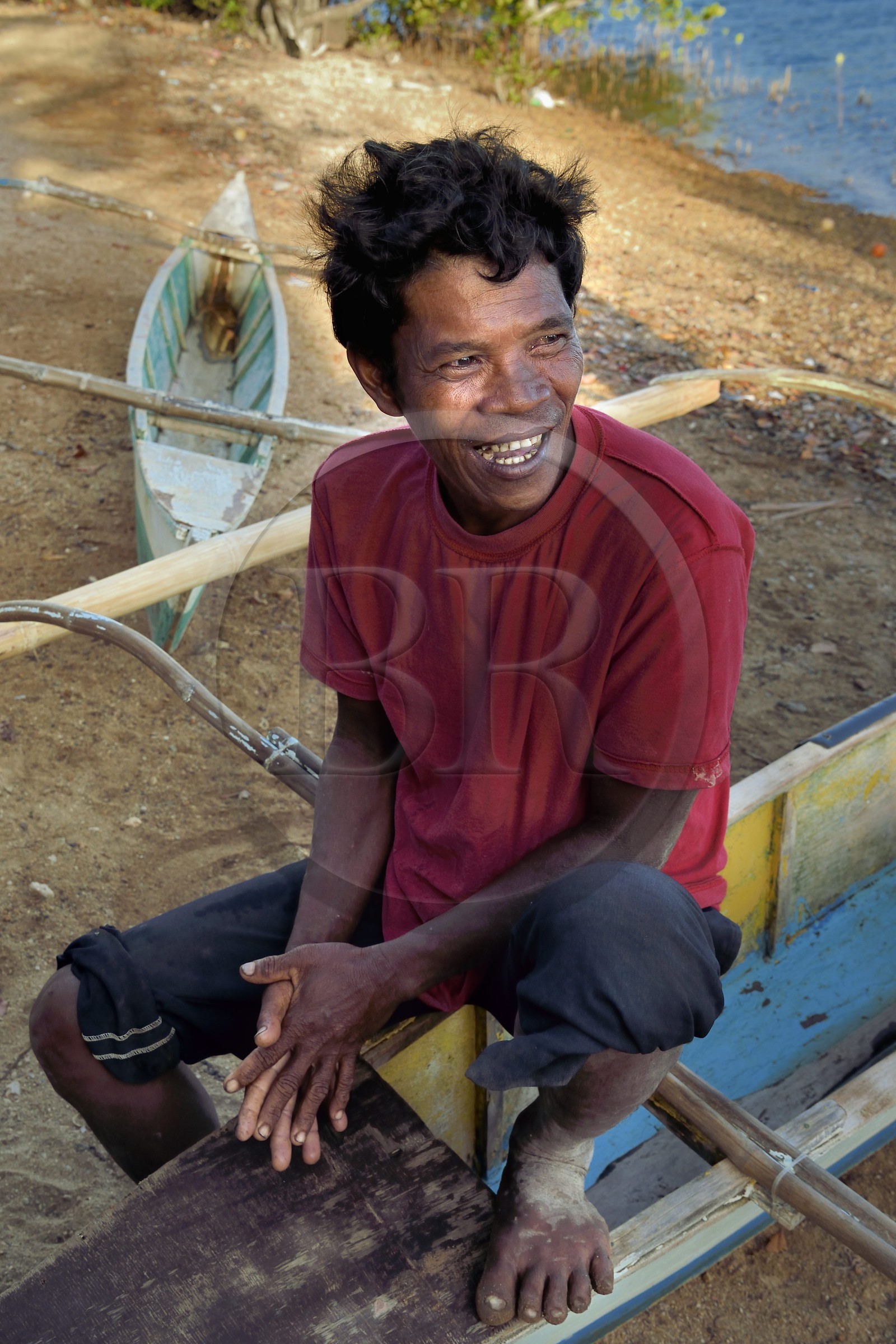 Philippines, Calamian Islands dans le nord de Palawan, Uson Island dans la baie de Coron, village de Barangay Lajala, Lando Magahon, pêcheur Tagbanua d'algues