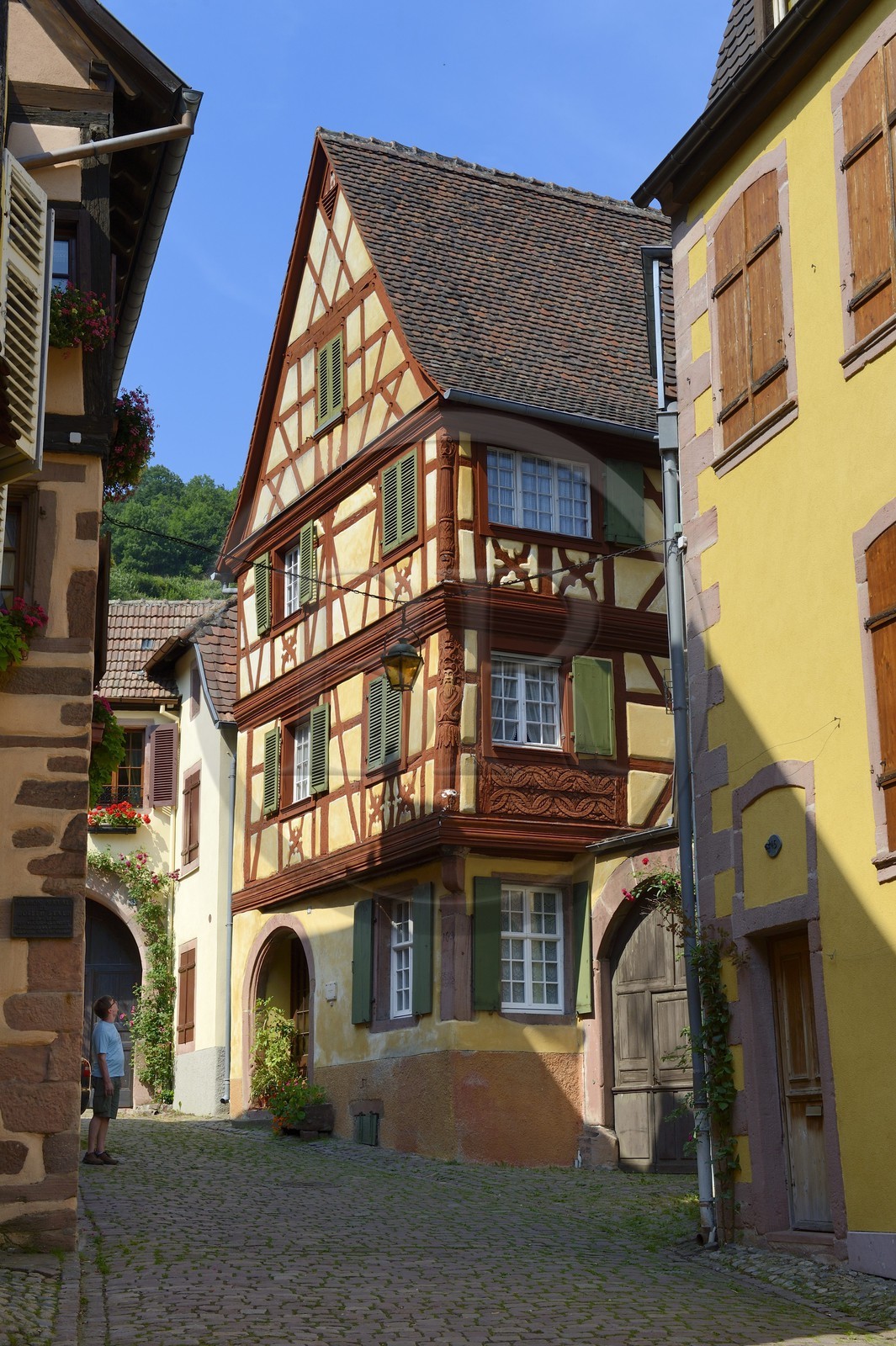 France, Haut-Rhin (68), Kaysersberg, maisons à colombages, la maison Bohn 1601, poteau d'angle sculpté