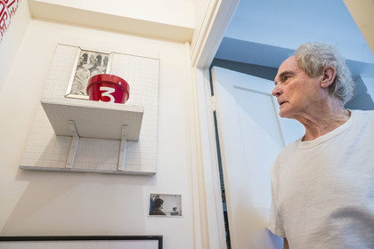 France, Paris, visual artist Jean-Pierre Raynaud in his studio apartment, inside the toilets, one of the artist's most intimate places of refuge where he can be close to some of his historical works that are dear to him, Psycho-Objet Chaud 1964