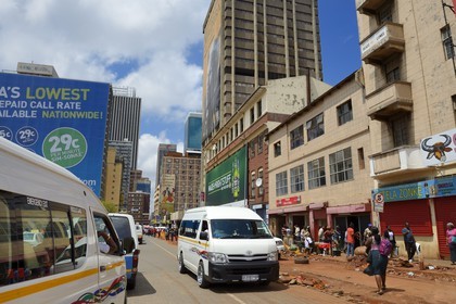 South Africa, Gauteng Province, Johannesburg, CBD (Central Business District), many taxi (minibus) go along Klein street