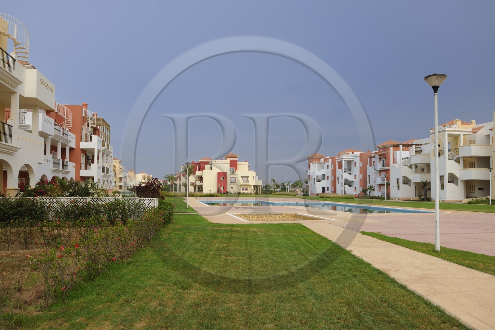 Maroc, région de l'Oriental, station balnéaire de Mediterrania Saïdia, nouveaux quartiers d'appartements de vacances