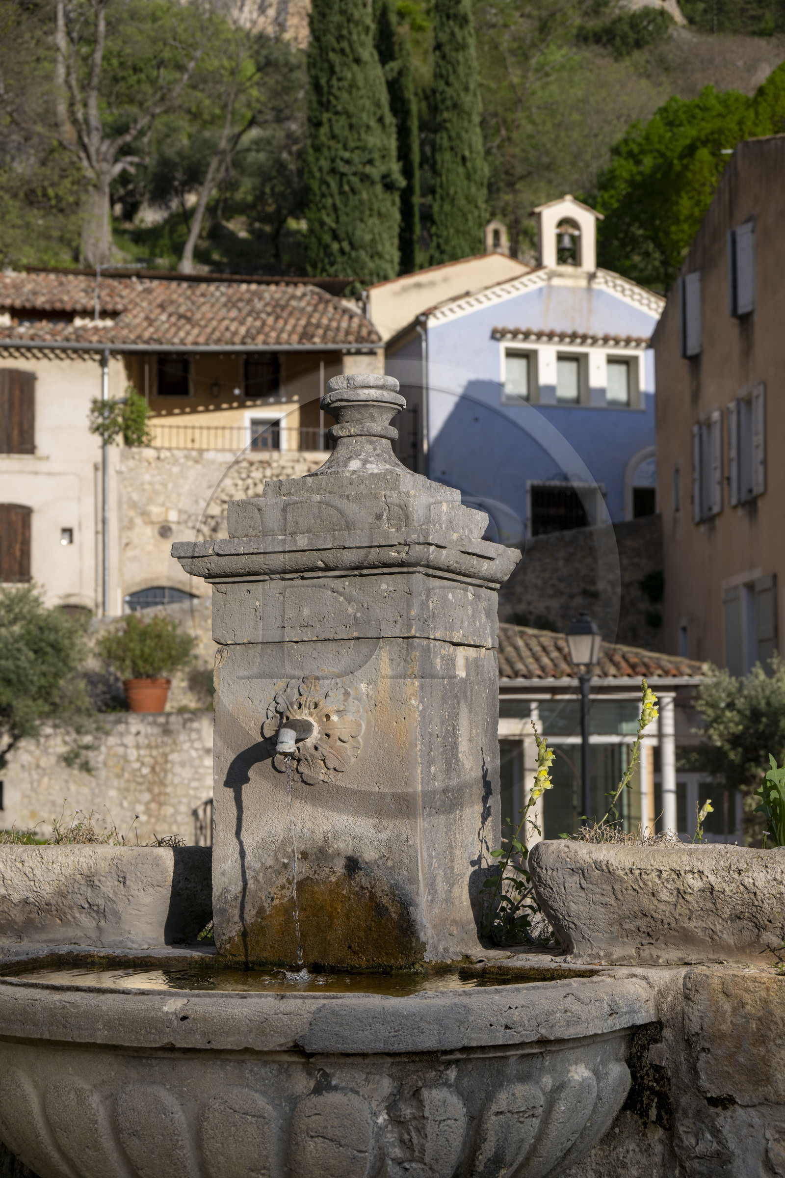 France, Alpes-de-Haute-Provence (04), Parc Naturel Régional du Verdon, Moustiers-Sainte-Marie, labellisé Les Plus Beaux Villages de France