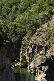 France, Ardèche (07), Parc Naturel Régional des Monts d'Ardèche, Thueyts, la haute-vallée de la rivière Ardèche