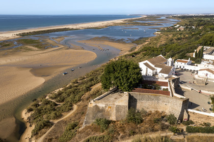 Portugal, Algarve, Ria Formosa Nature Park, Tavira, fortress of the village of Cacela Velha and the beach (aerial view)