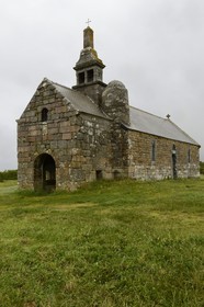France, Côtes-d'Armor (22), chapelle Saint-Hervé au sommet du Menez Bré