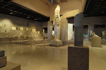 Egypte, Haute Egypte, Nubie, vallée du Nil, Assouan, musée de la Nubie, statue de Ramsès II