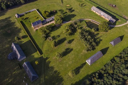France, Seine-Maritime (76), Pays de Caux, Harcanville, clos masure La Bataille