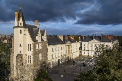France, Loire Atlantique, Nantes, Bouffay district, the Saint-Pierre Gate (Manoir Guéguen) remains of the city walls on Place Maréchal-Foch