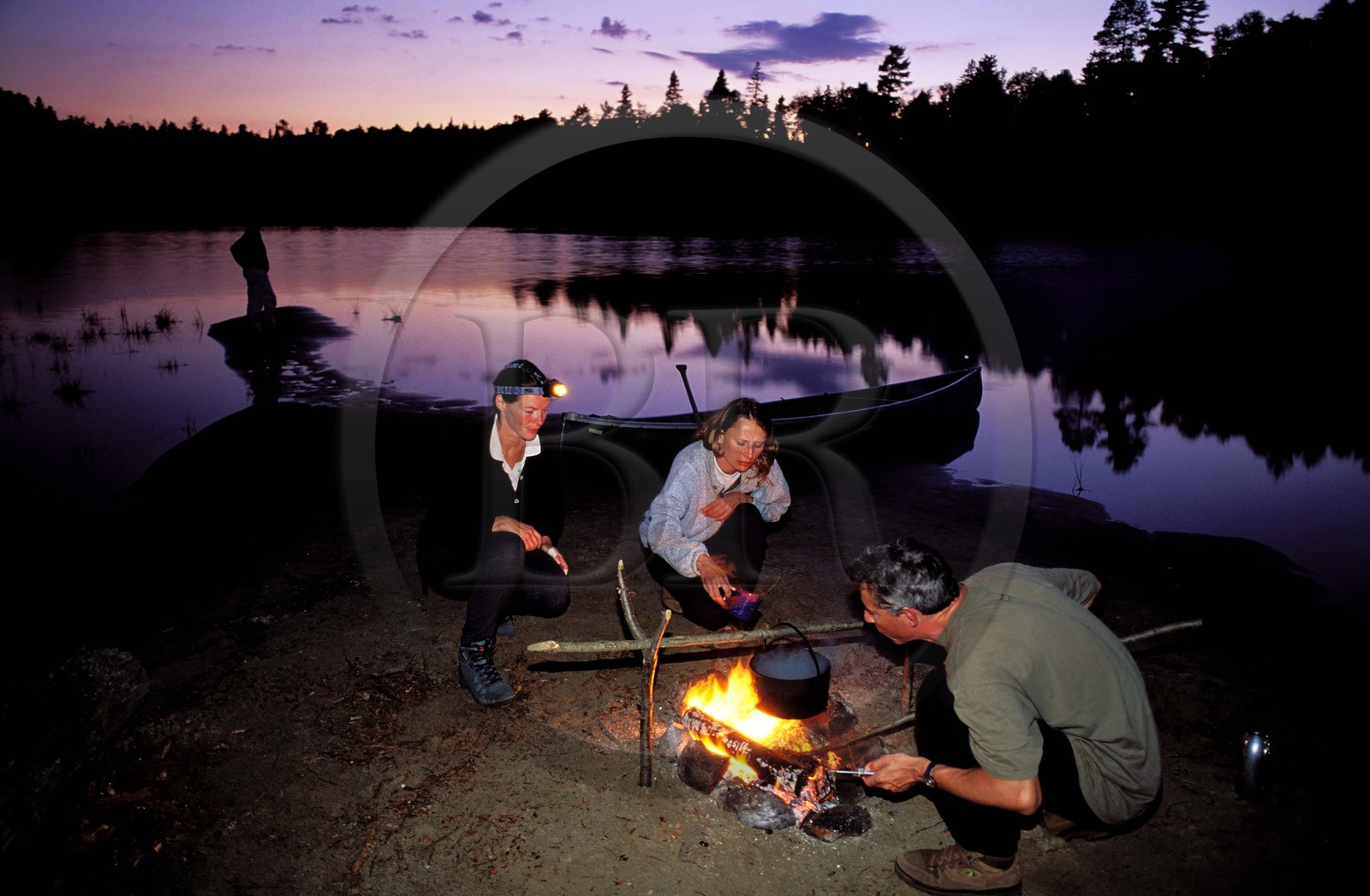 Canada, province de Québec, Réserve faunique de la Vérendrye, Grand Lac Victoria, thé et café au campement