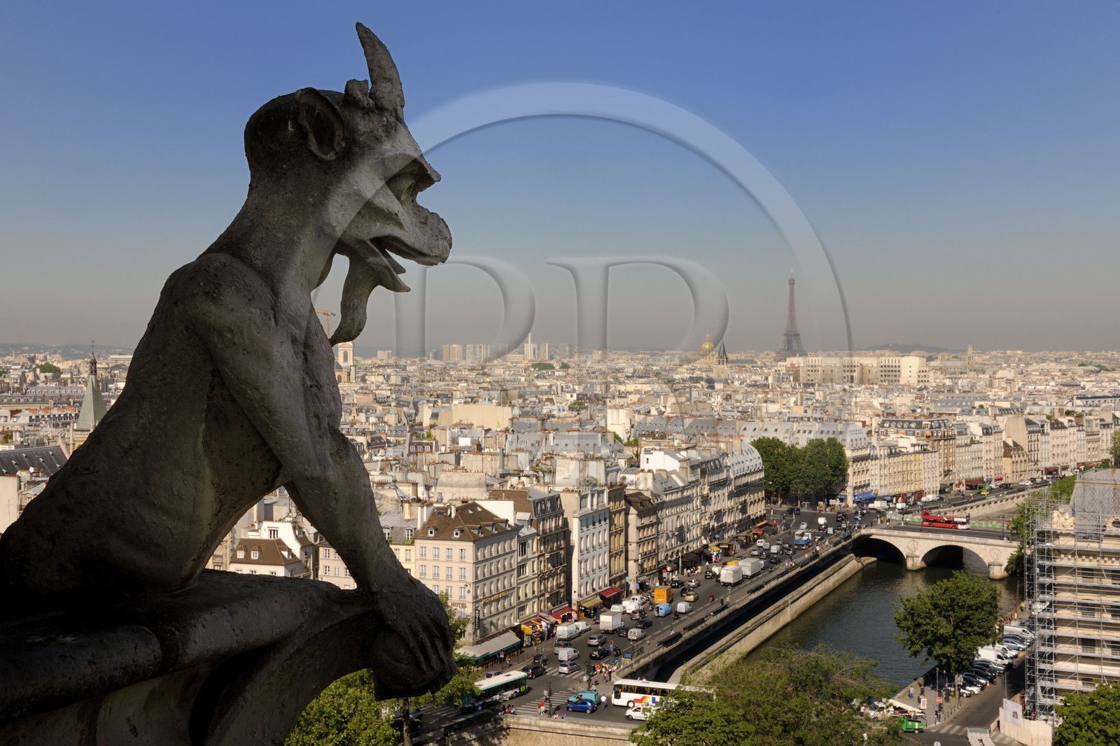 France, Paris, ile de la Cite, Notre-Dame Cathedral, the chimeras observe the city
