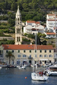 Croatie, Dalmatie, cote dalmate, Ile de Hvar, la ville de Hvar