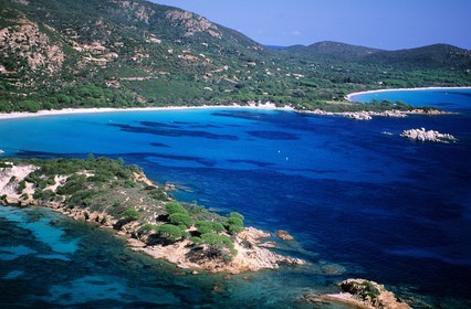 France, Corse-du-Sud (2A), plage de Palombaggia au sud de Porto-Vecchio (vue aérienne)