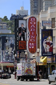 Etats-Unis, Californie, San Francisco, le quartier chaud de Broadway dans le quartier de North Beach