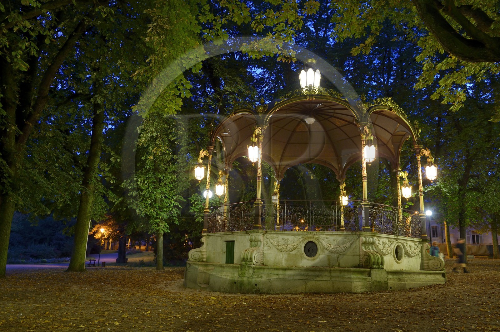 France, Meurthe-et-Moselle, Nancy, jardin de la Pepiniere (Pepiniere garden), bandstand