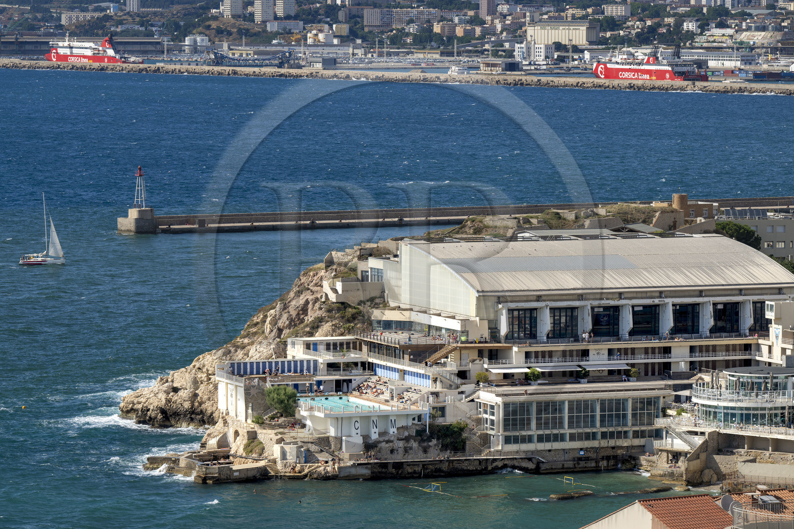 France, Bouches-du-Rhône (13), Marseille, quartier des Catalans, piscine du Cercle des Nageurs de Marseille ou CNM