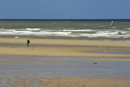 France, Calvados (14), Cote de Nacre, la plage de Ouistreham-Riva-Bella
