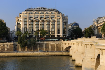 France, Paris (75), la Samaritaine et le Pont Neuf