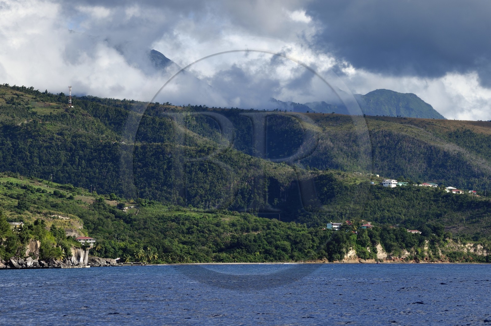 Caraïbes, Ile de la Dominique, la côte Ouest vers le village de Mero