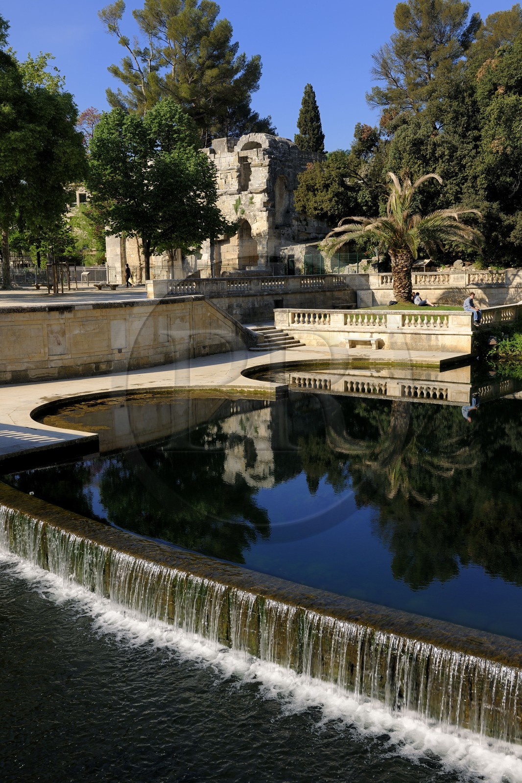 France, Gard (30) Nimes, les jardins de la fontaine, le temple de Diane