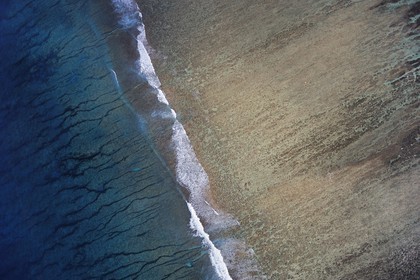 France, île de la Réunion, la Cote Ouest, le lagon de Saint-Gilles-Les-Bains, l'Ermitage-les-Bains (vue aérienne)
