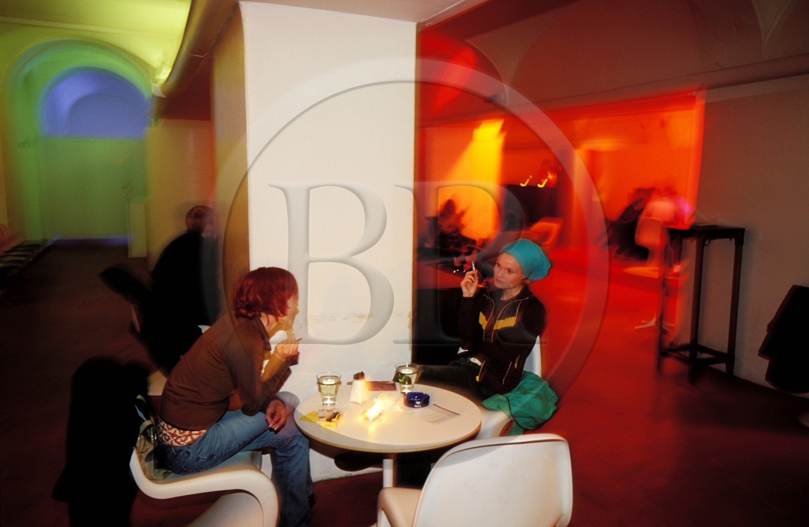 Autriche, Styrie, Graz, Café branché sur Südtiroler platz