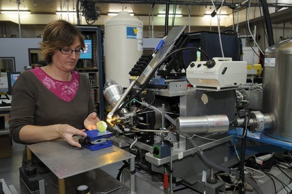 France, Paris (75), Laboratoire du Centre de recherche et de restauration des musées de France (C2RMF), AGLAE l'unique accélérateur de particules dédié au patrimoine, Claire Patheco