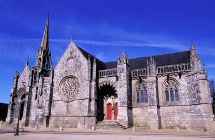 France, Morbihan (56), Kernascléden, l' église du 15ème siècle