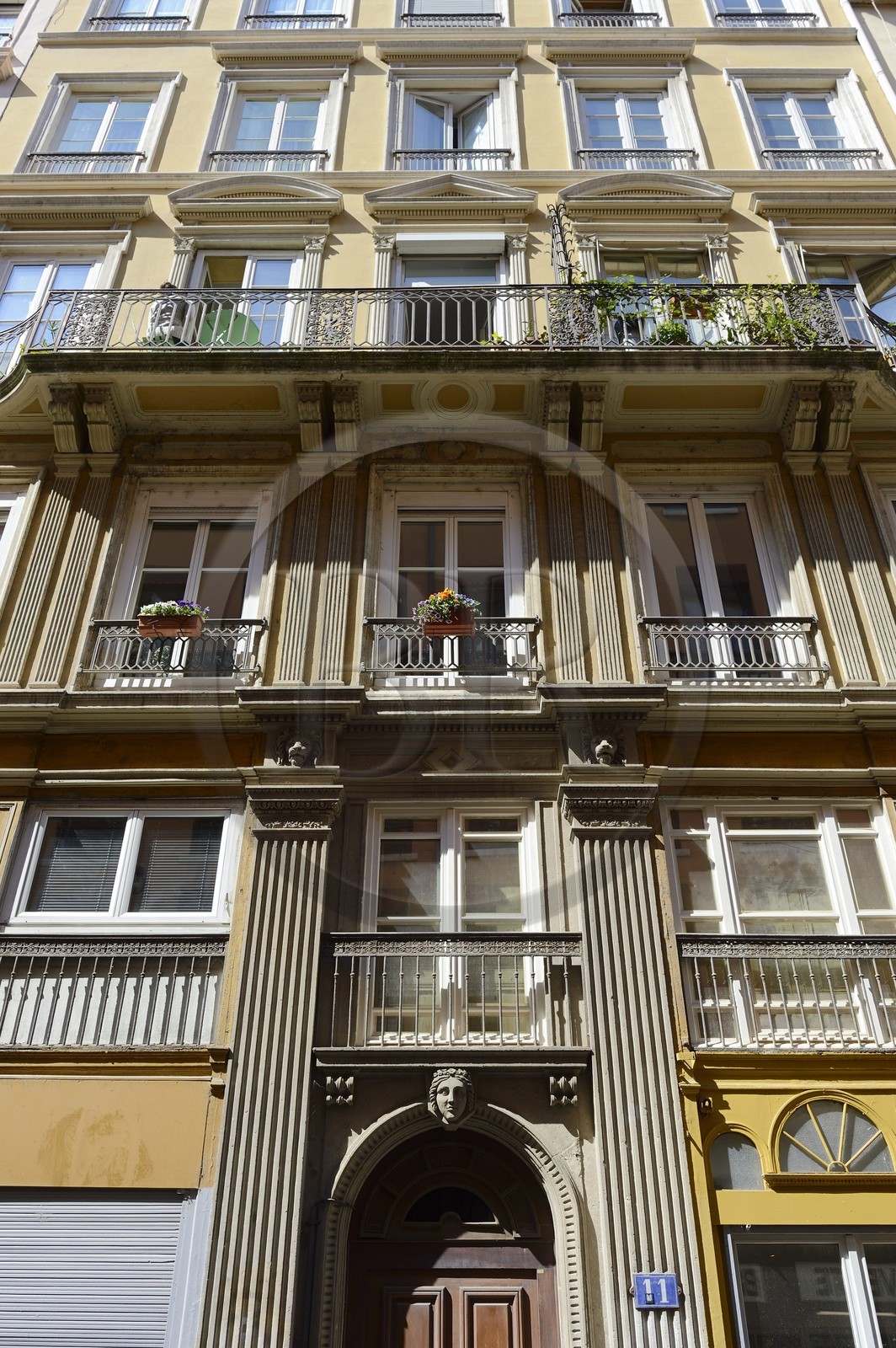 France, Rhône (69), Lyon, site historique classé Patrimoine Mondial de l'UNESCO, quartier de la Croix-Rousse, immeuble du 11 rue Burdeau