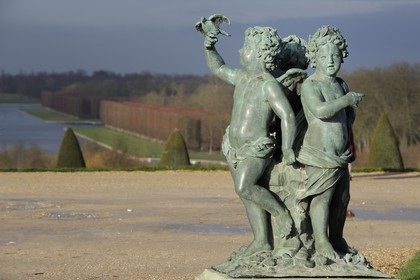 France, Yvelines, parc du Chateau de Versailles, listed as World Heritage by UNESCO, statue of the Parterre d'eau